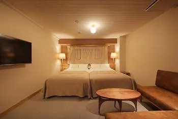 Unwind Hotel & Bar Sapporo 3*,  Japão